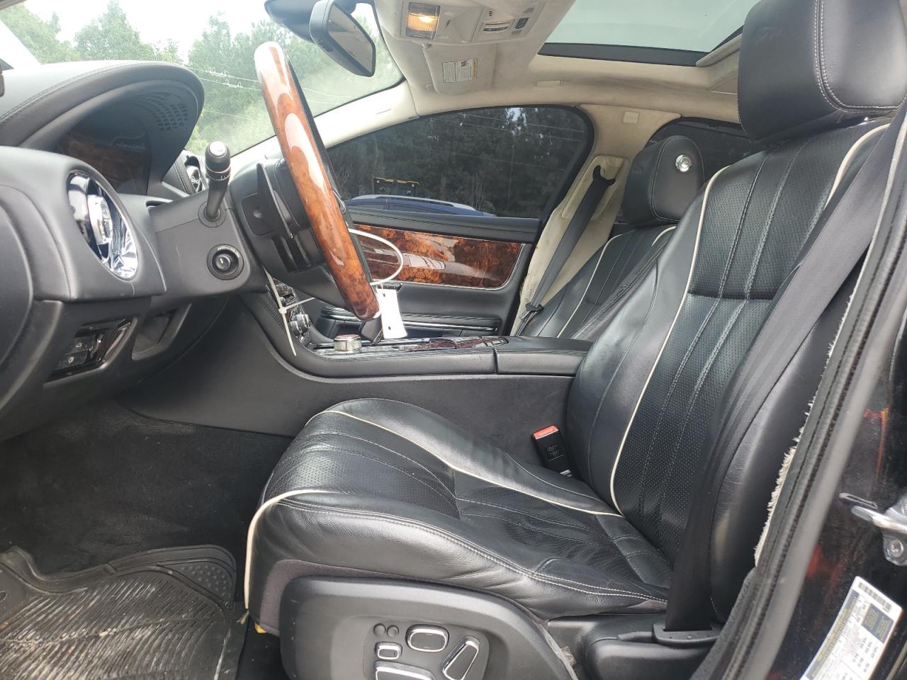 2015 Jaguar Xjl Portfolio VIN: SAJWJ2GD6F8V79518 Lot: 84224075