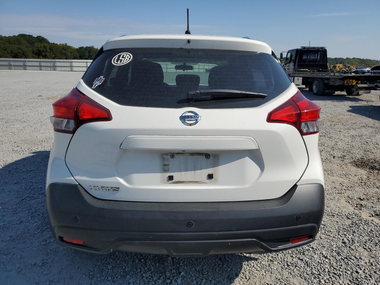 2018 Nissan Kicks S VIN: 3N1CP5CU6JL525219 Lot: 81066595
