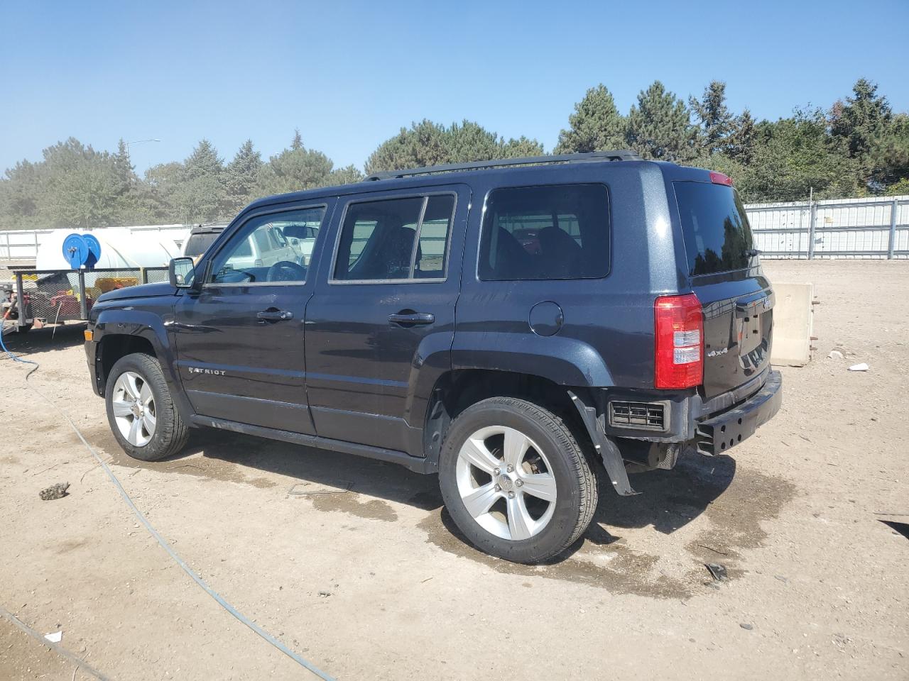 2014 Jeep Patriot Latitude 1C4NJRFB1ED549657 photo #3