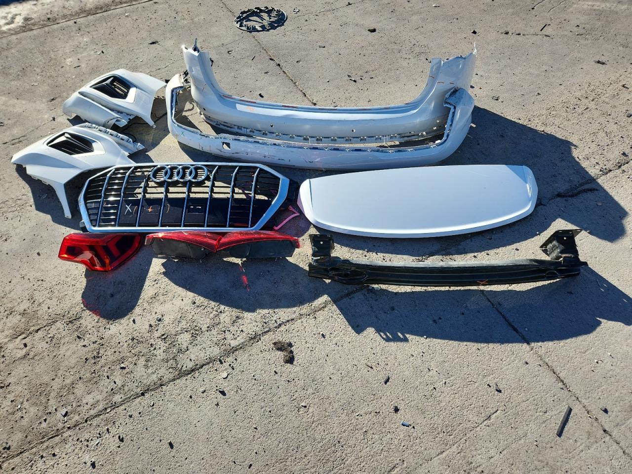 2020 Audi Q3 Premium VIN: WA1AECF37L1030324 Lot: 81756385