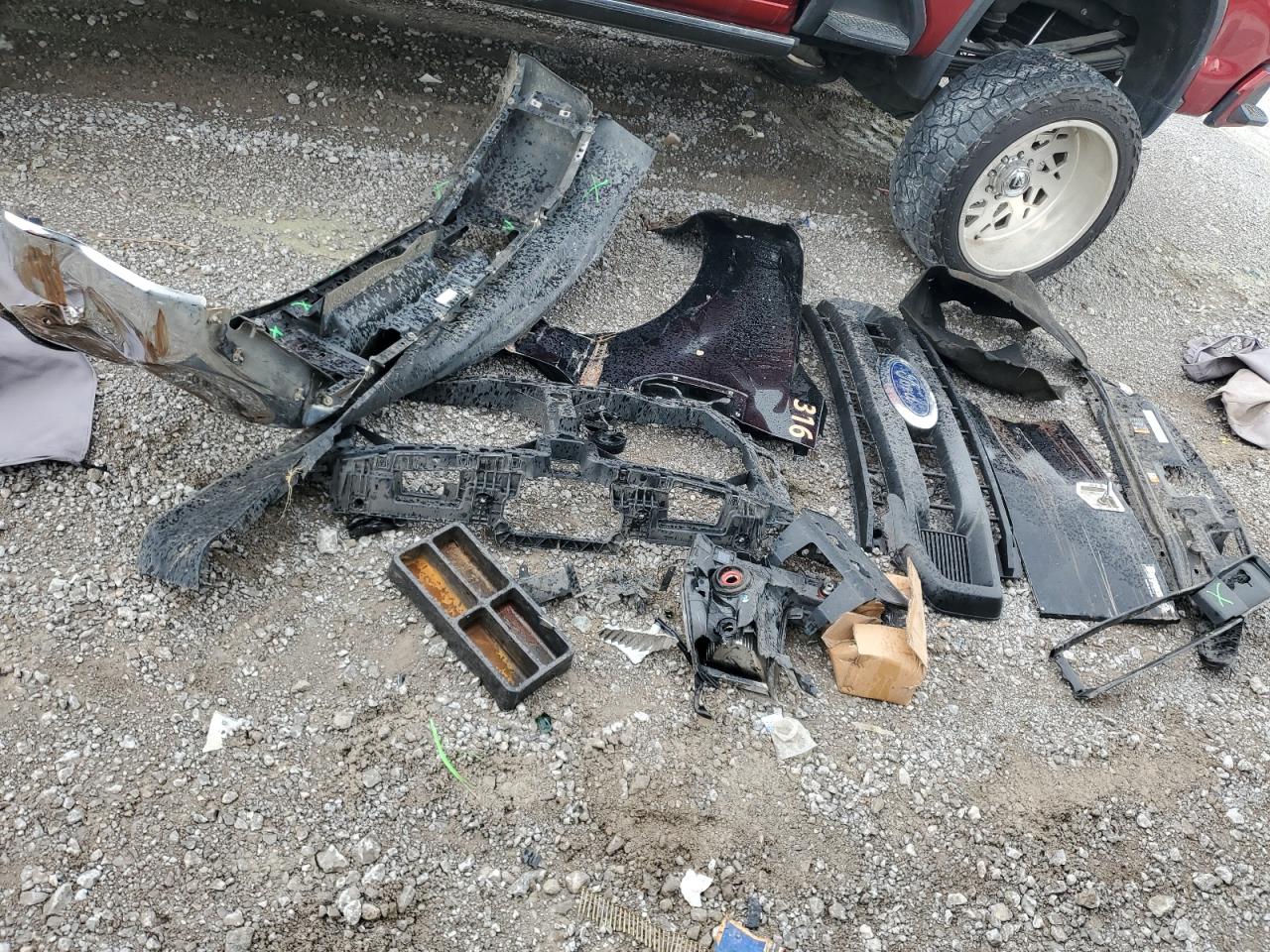 2022 Ford F350 Super Duty VIN: 1FD8W3HT4NEE75867 Lot: 83792365