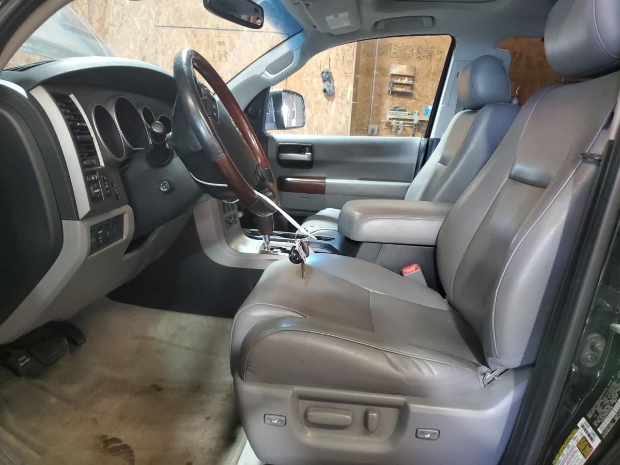 2011 Toyota Sequoia Platinum VIN: 5TDDY5G12BS046368 Lot: 80776045