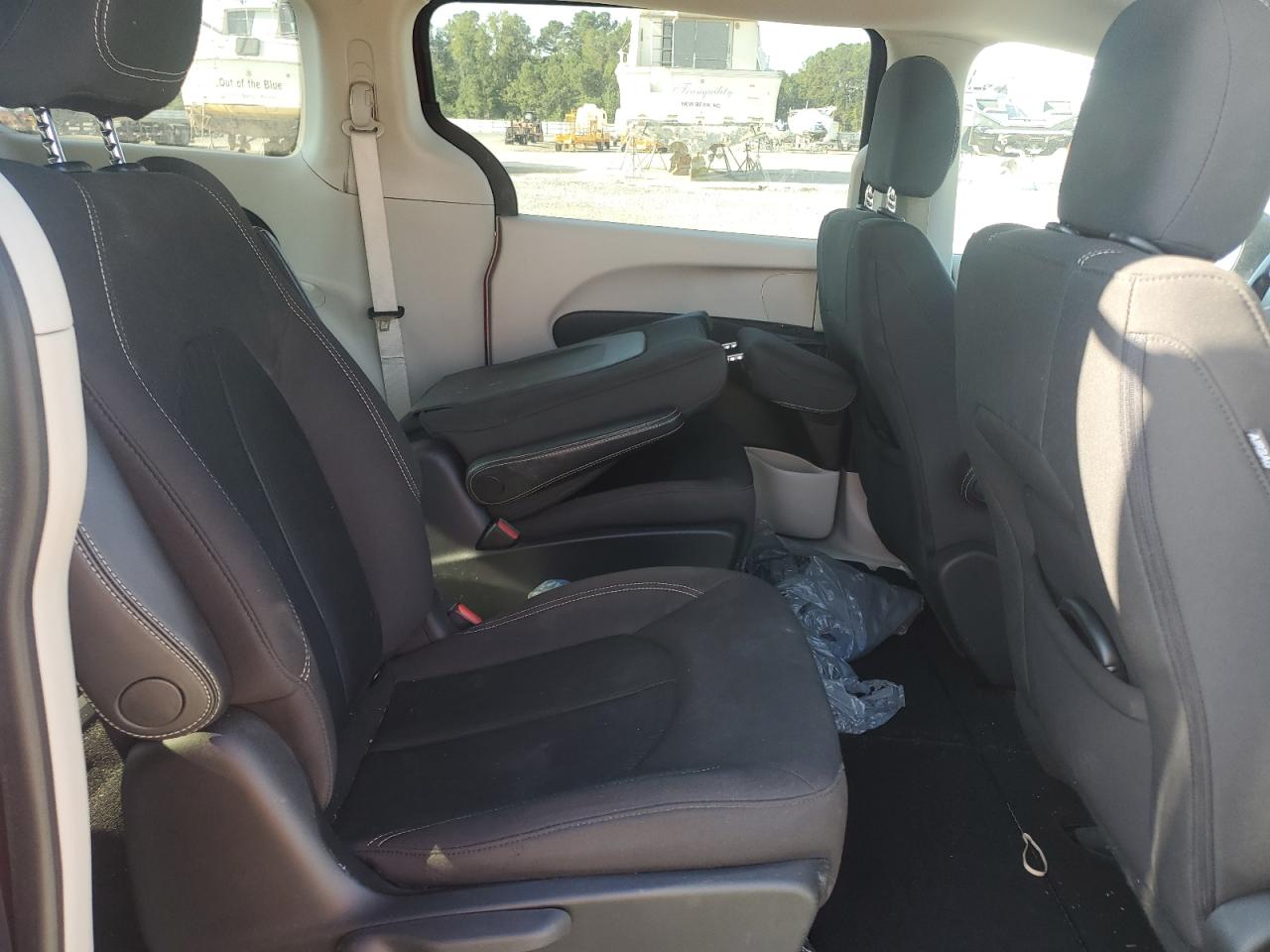 2020 Chrysler Voyager Lx VIN: 2C4RC1CG9LR107782 Lot: 71768785