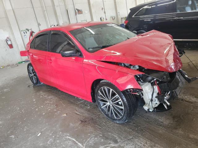  VOLKSWAGEN JETTA 2016 Красный