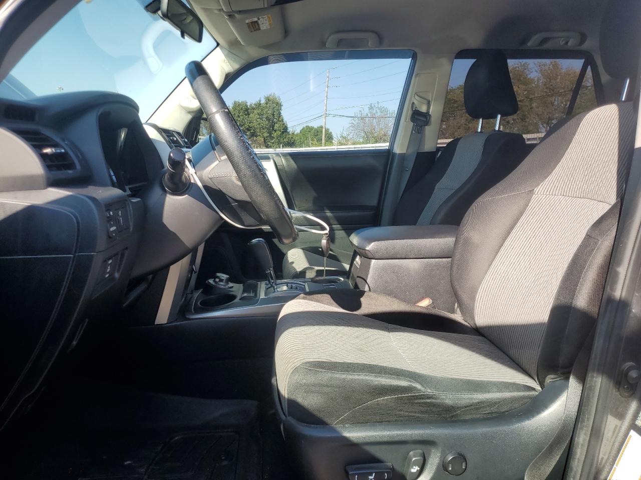 2015 Toyota 4Runner Sr5/Sr5 Premium VIN: JTEBU5JR9F5268043 Lot: 81937645