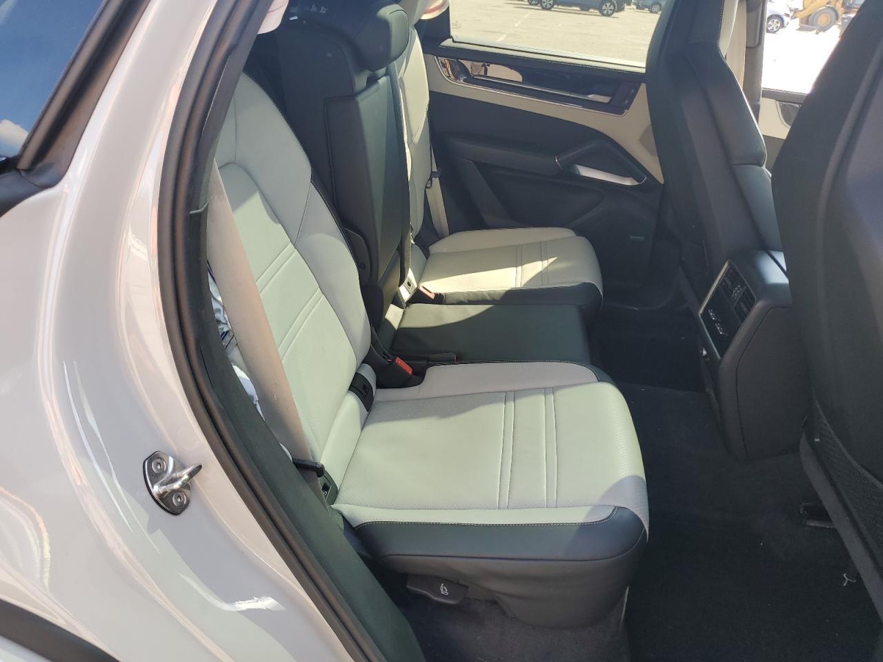 2024 Porsche Cayenne Turbo E-Hybrid Coupe VIN: WP1BM2AY9RDA71148 Lot: 81368145