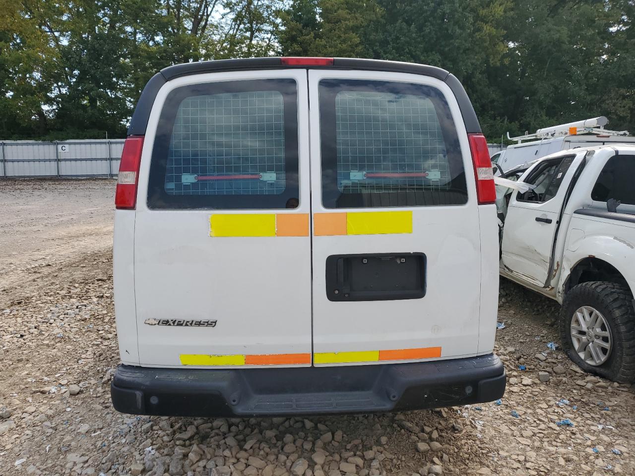 2018 Chevrolet Express G2500 VIN: 1GCWGAFP6J1184694 Lot: 81907804