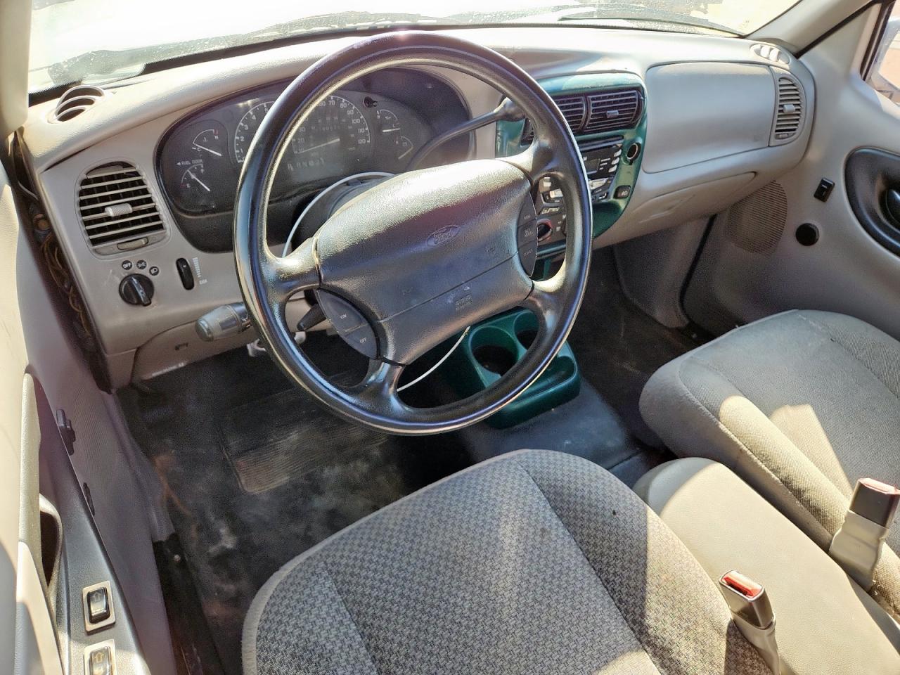 2000 Ford Ranger VIN: 1FTYR10V8YPA41909 Lot: 71700365