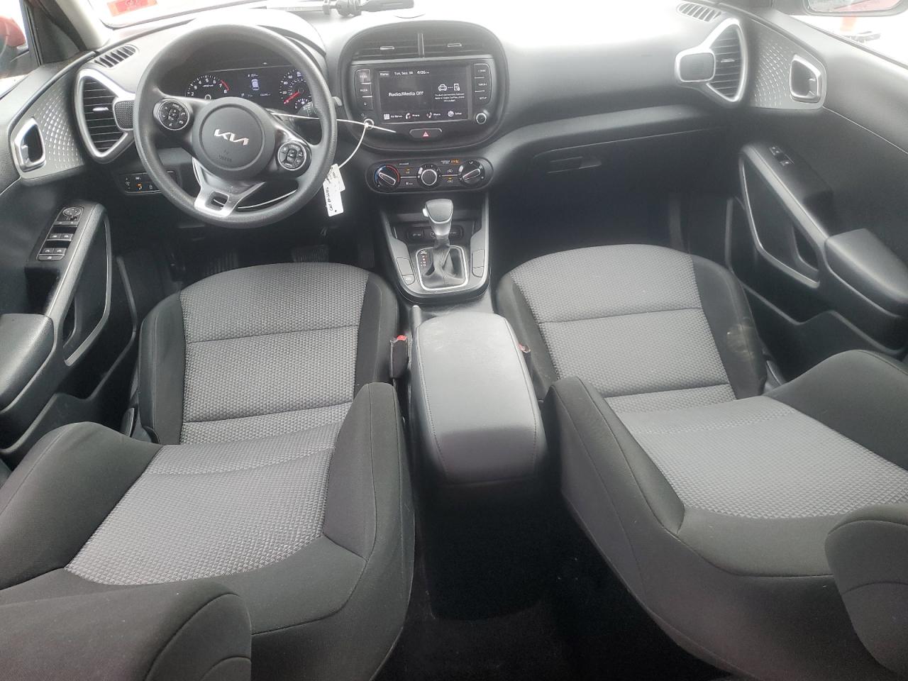 2022 Kia Soul Lx VIN: KNDJ23AU9N7837989 Lot: 83940205