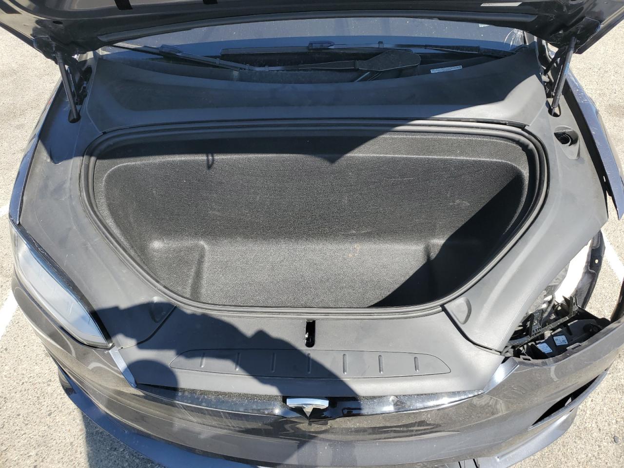 2022 Tesla Model X VIN: 7SAXCDE53NF337002 Lot: 70912525