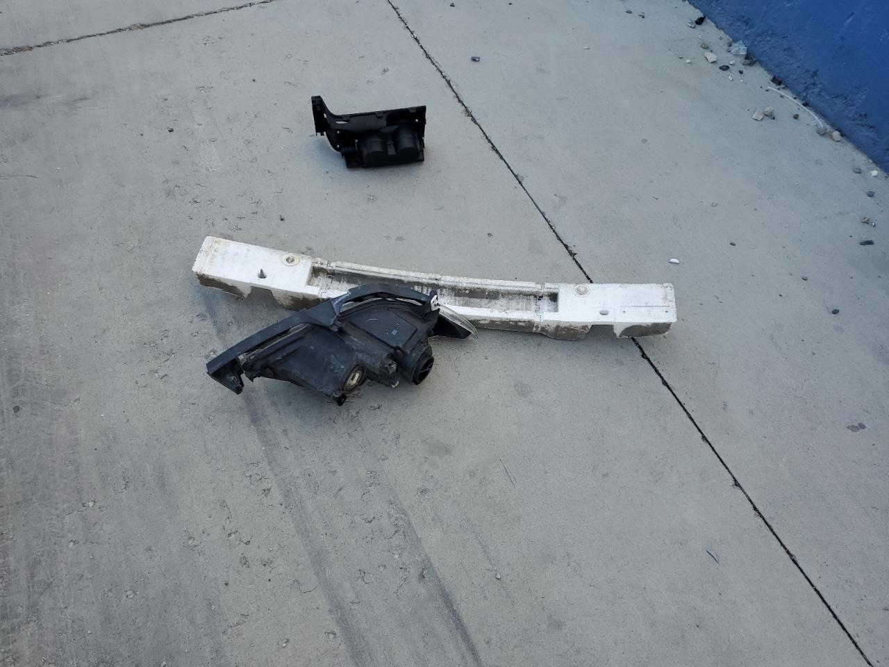 2007 Mazda 3 S VIN: JM1BK324X71655260 Lot: 83821075