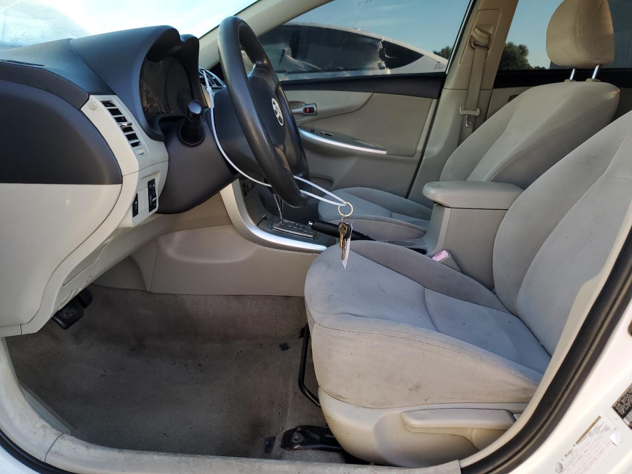 2011 Toyota Corolla Base VIN: JTDBU4EE2BJ095862 Lot: 81090695