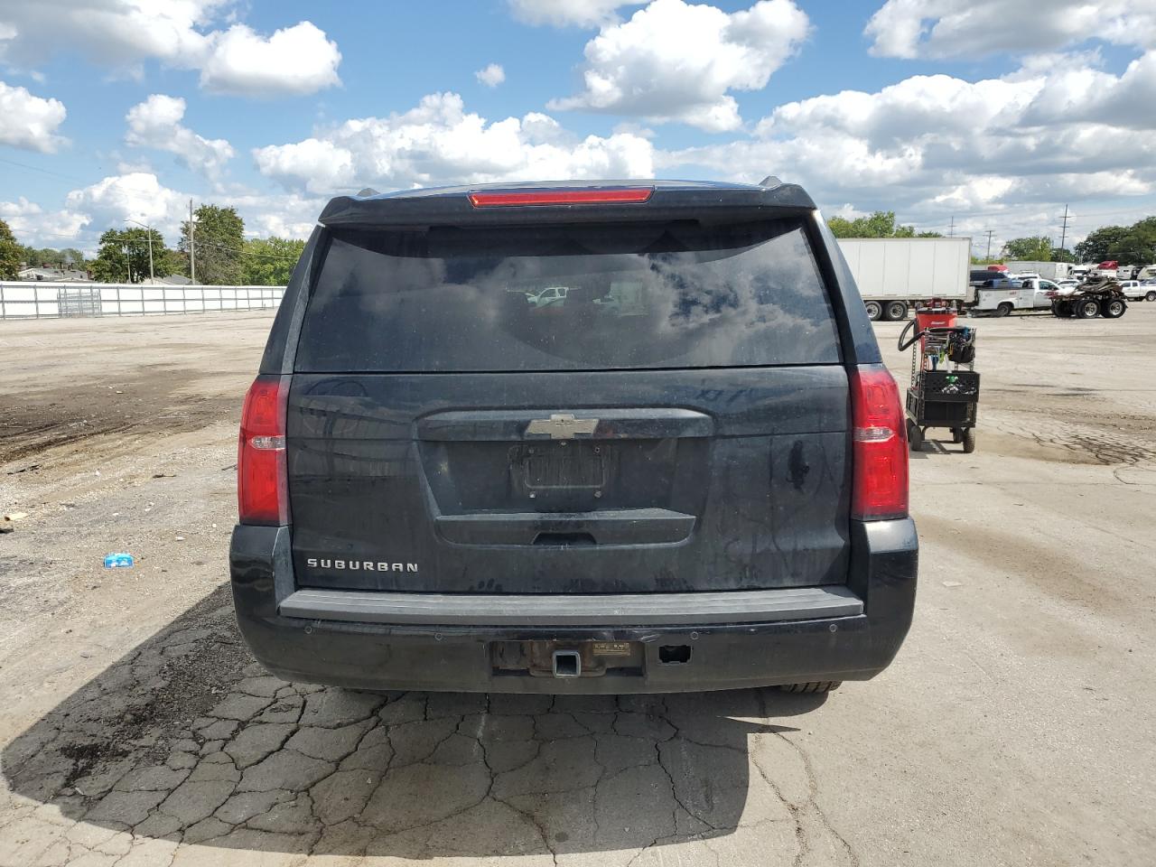 2015 Chevrolet Suburban K1500 Lt VIN: 1GNSKJKC7FR160047 Lot: 71511545