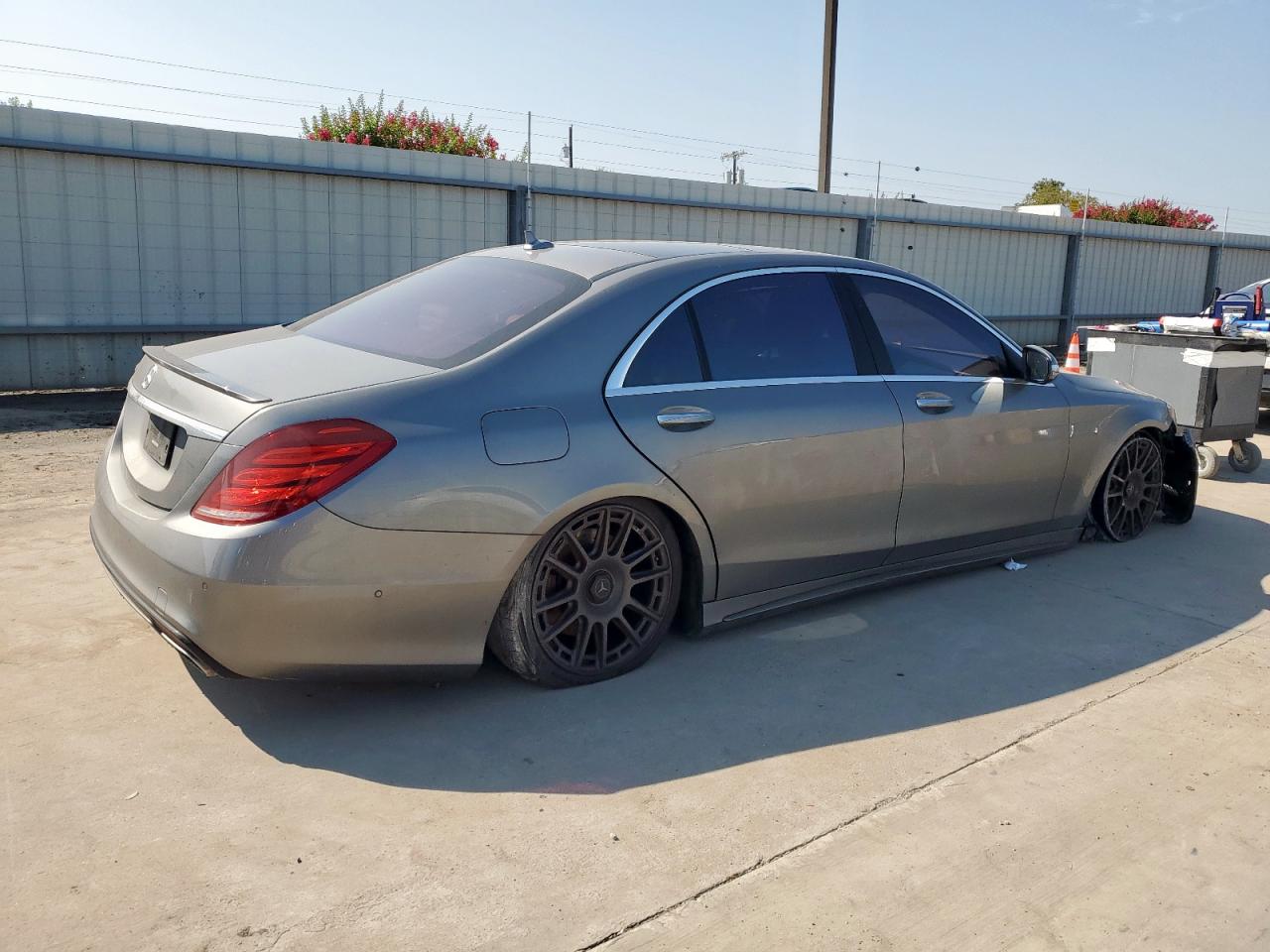 2015 Mercedes-Benz S 550 silver null gasoline WDDUG8CB6FA185253 photo #4