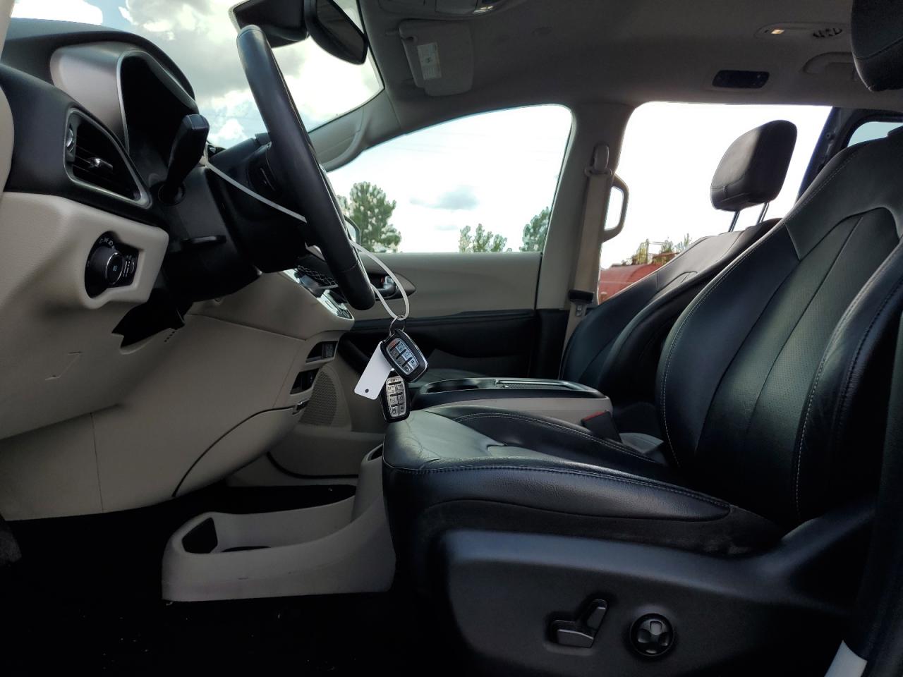 2022 Chrysler Pacifica Touring L VIN: 2C4RC1BG4NR112912 Lot: 72064035