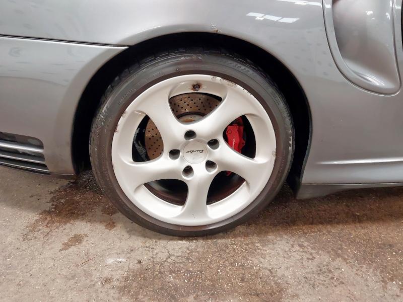 2004 PORSCHE  