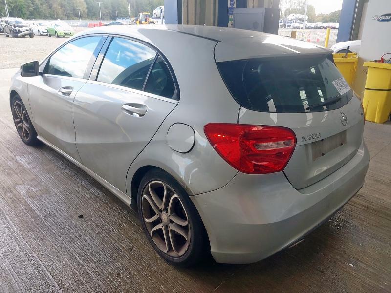 2013 MERCEDES-BENZ A200 BLUEEFFICIENCY SPORT 