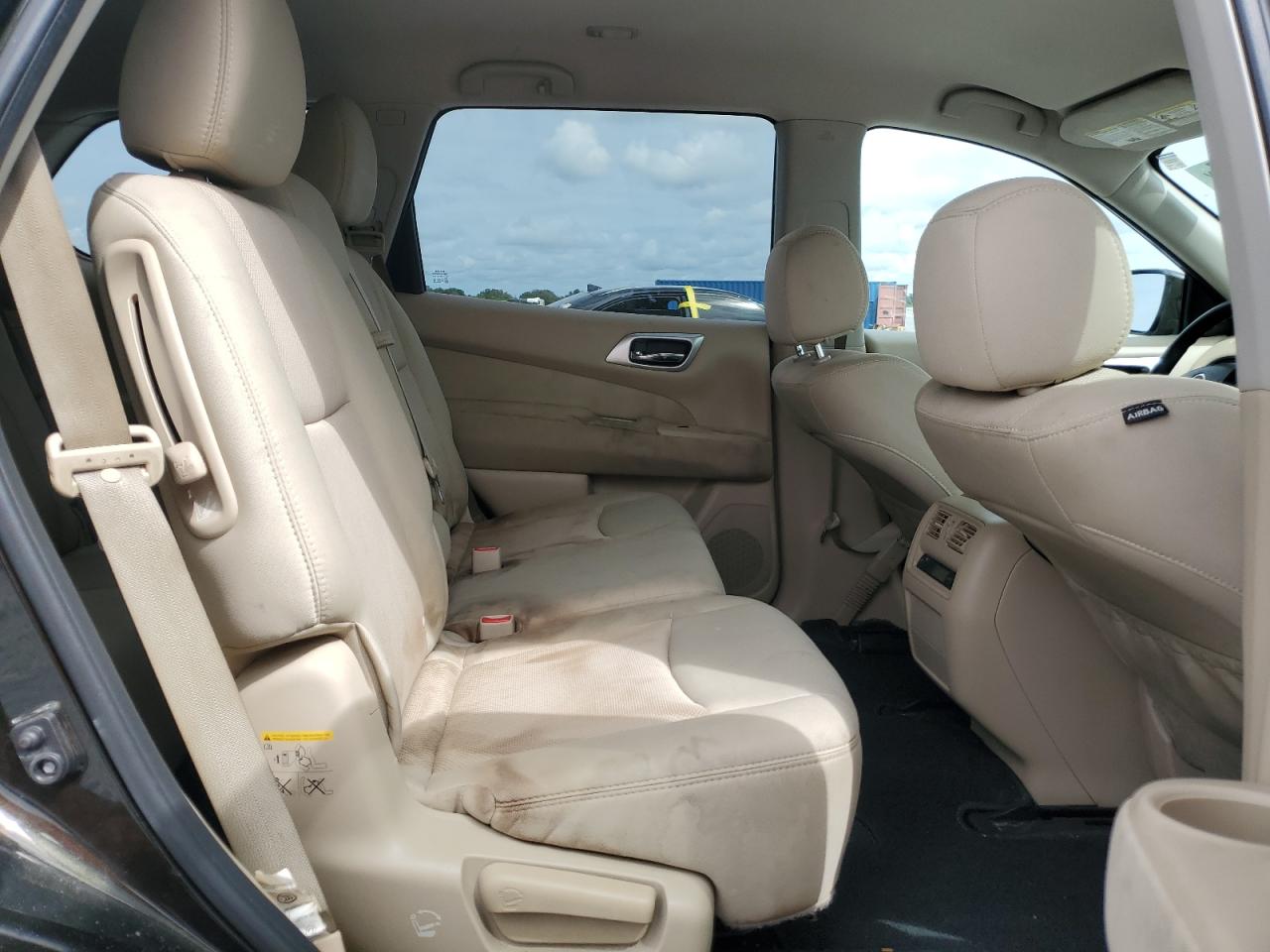 2017 Nissan Pathfinder S VIN: 5N1DR2MN3HC638418 Lot: 81421755