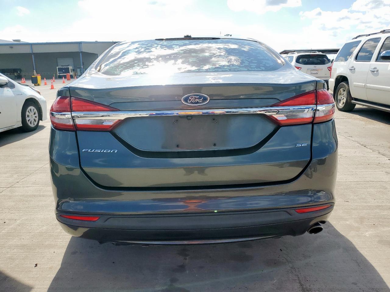 2018 Ford Fusion Se VIN: 3FA6P0H70JR104454 Lot: 83826975