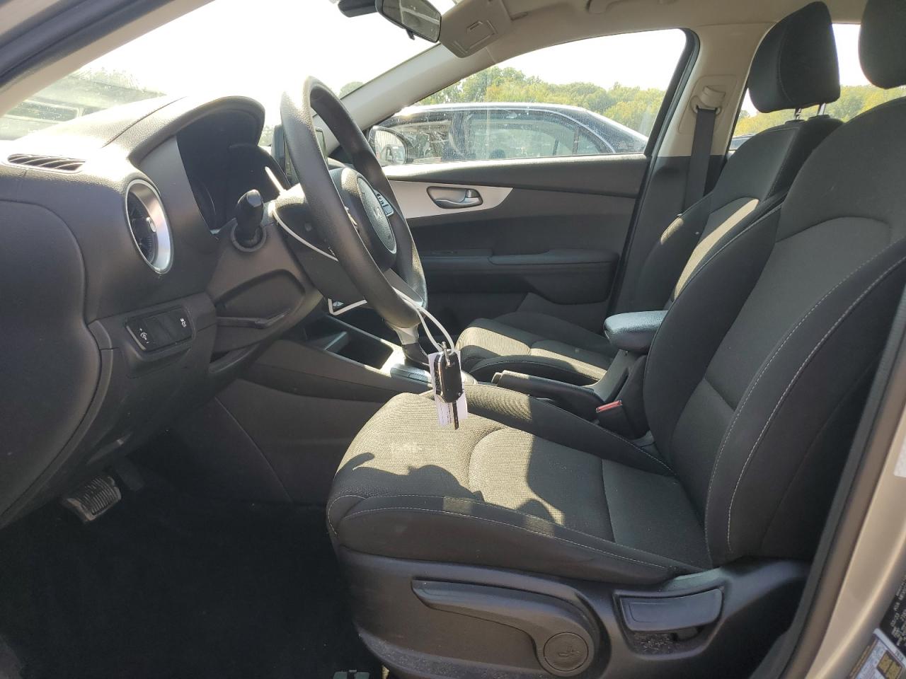 2023 Kia Forte Lx VIN: 3KPF24AD0PE615646 Lot: 80293935