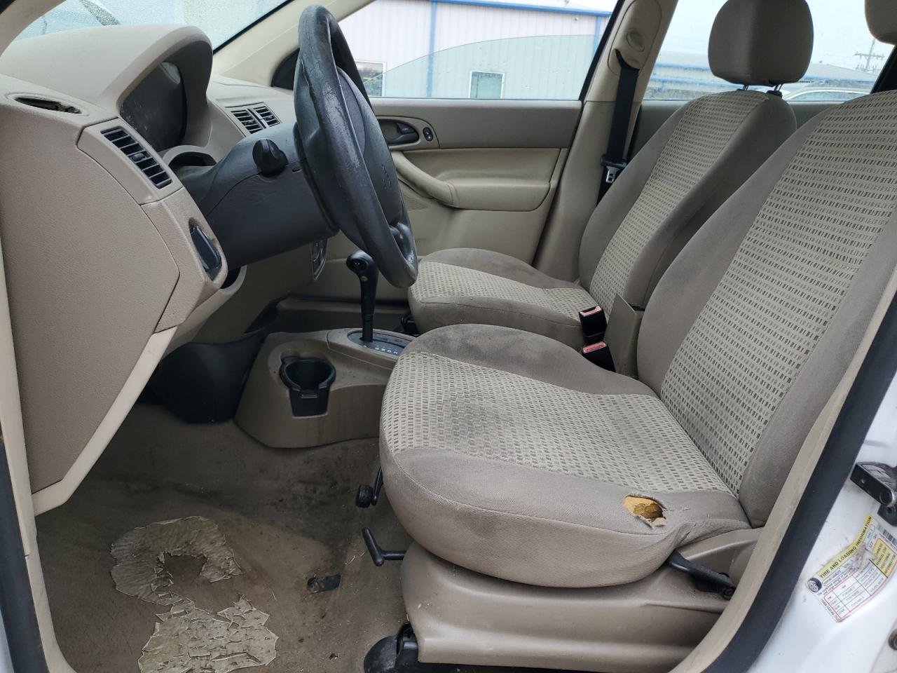 2007 Ford Focus Zx4 VIN: 1FAFP34N77W121974 Lot: 81611575