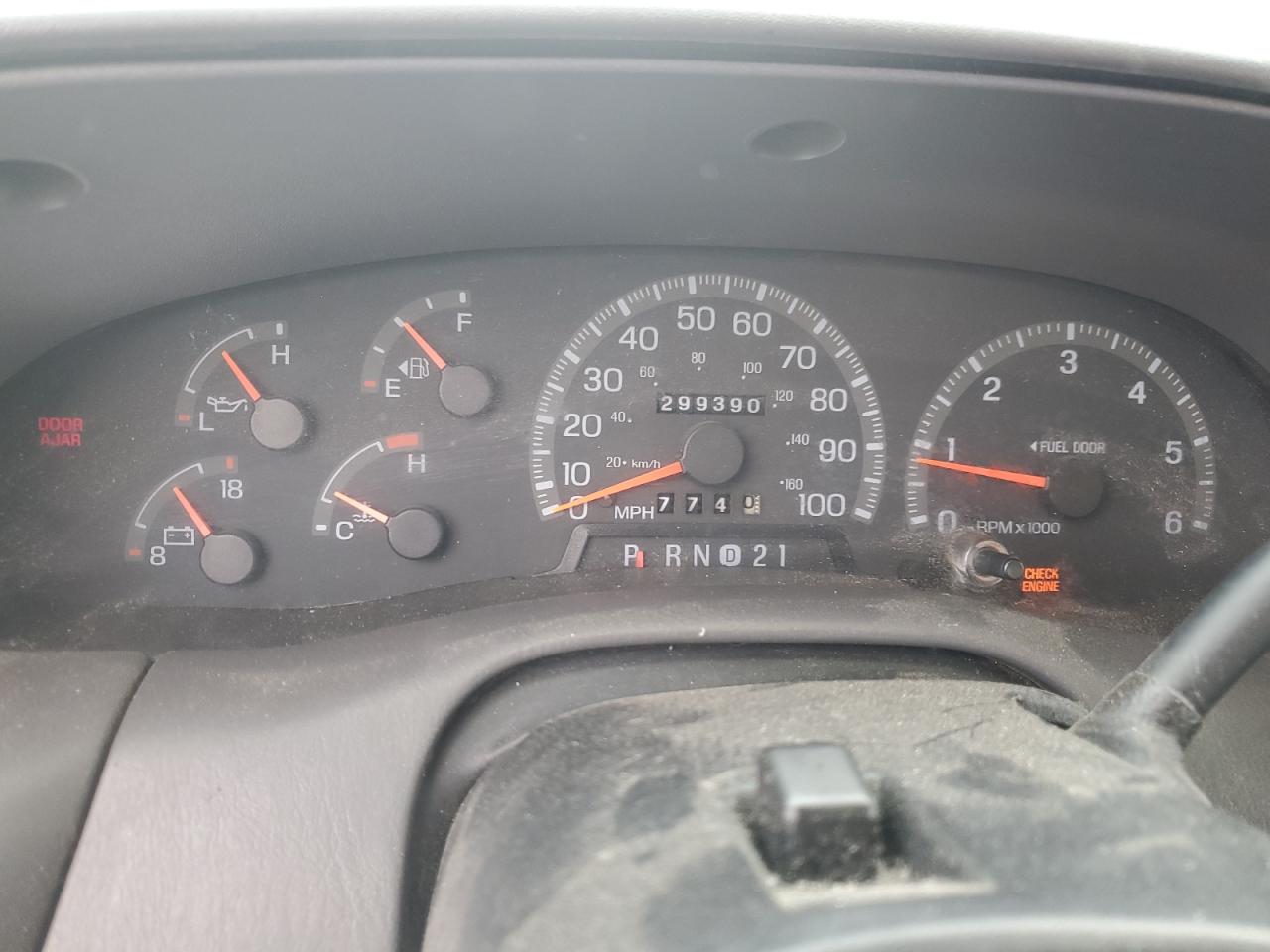 1997 Ford F150 VIN: 1FTDX0763VKC73050 Lot: 81807875