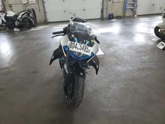2025 CF MOTO 675SS   