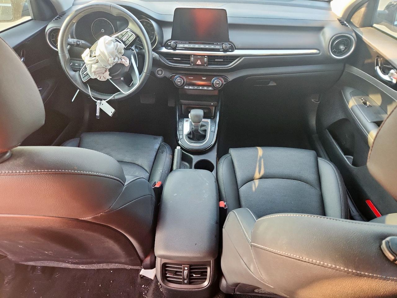 2021 Kia Forte Ex VIN: 3KPF54AD0ME352318 Lot: 80845025