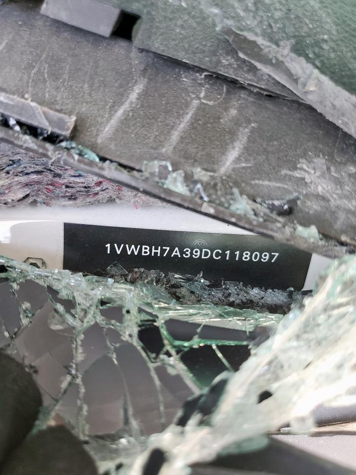 2013 Volkswagen Passat Se VIN: 1VWBH7A39DC118097 Lot: 71622055