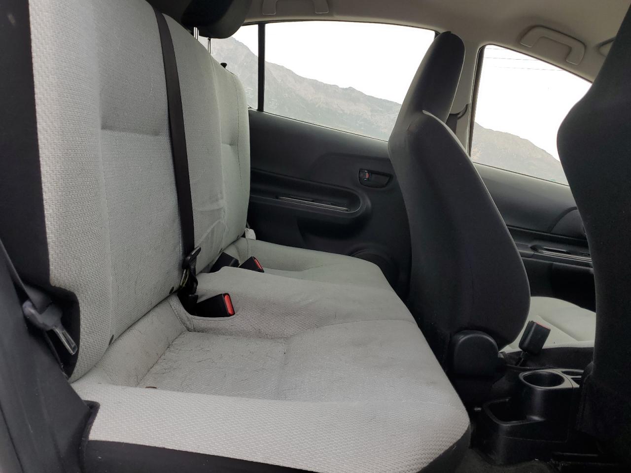 2016 Toyota Prius C VIN: JTDKDTB38G1118405 Lot: 81712055