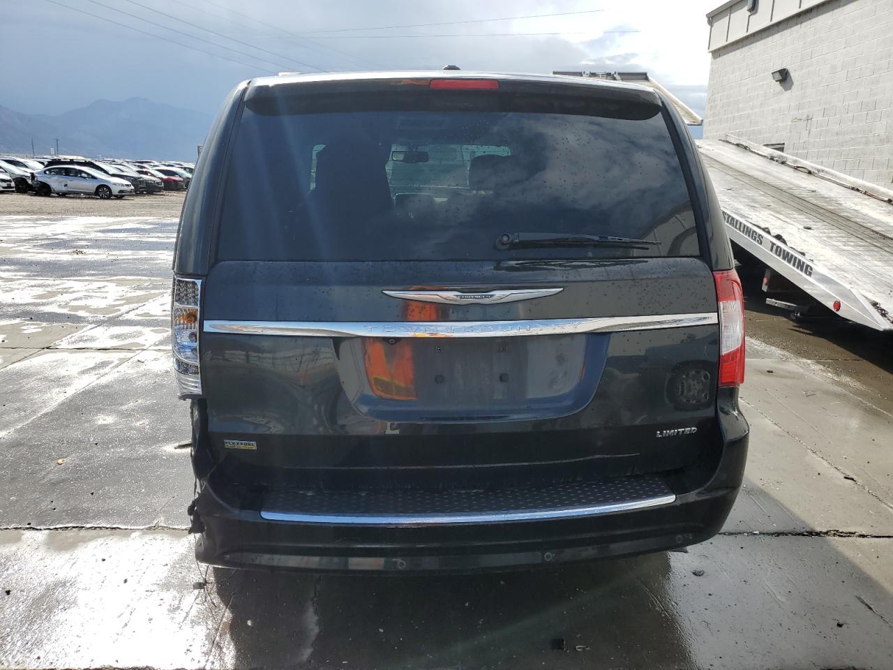 2013 Chrysler Town & Country Limited VIN: 2C4RC1GG6DR630947 Lot: 81722195