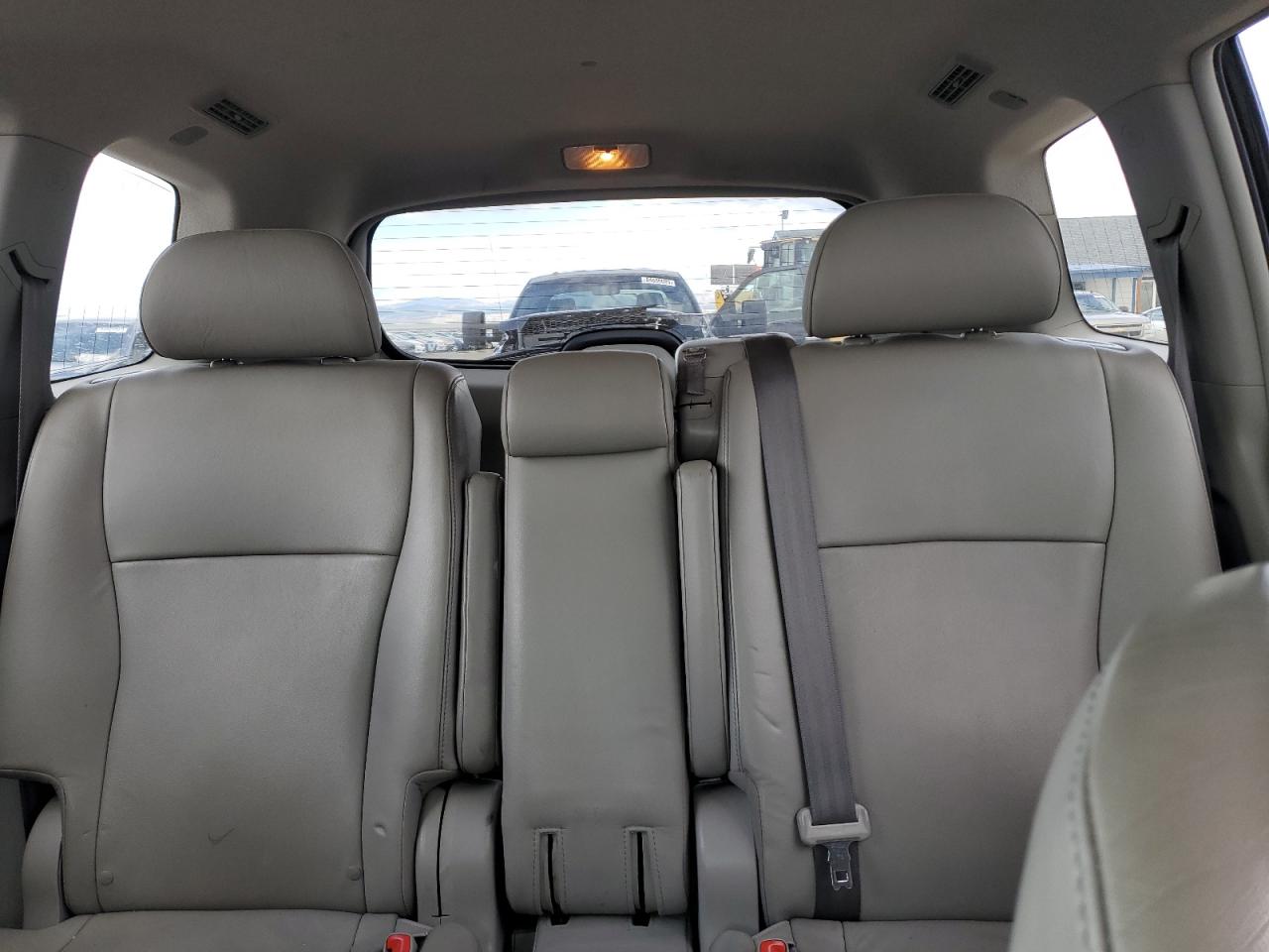 2011 Toyota Highlander Base VIN: 5TDBK3EH7BS049604 Lot: 81915425