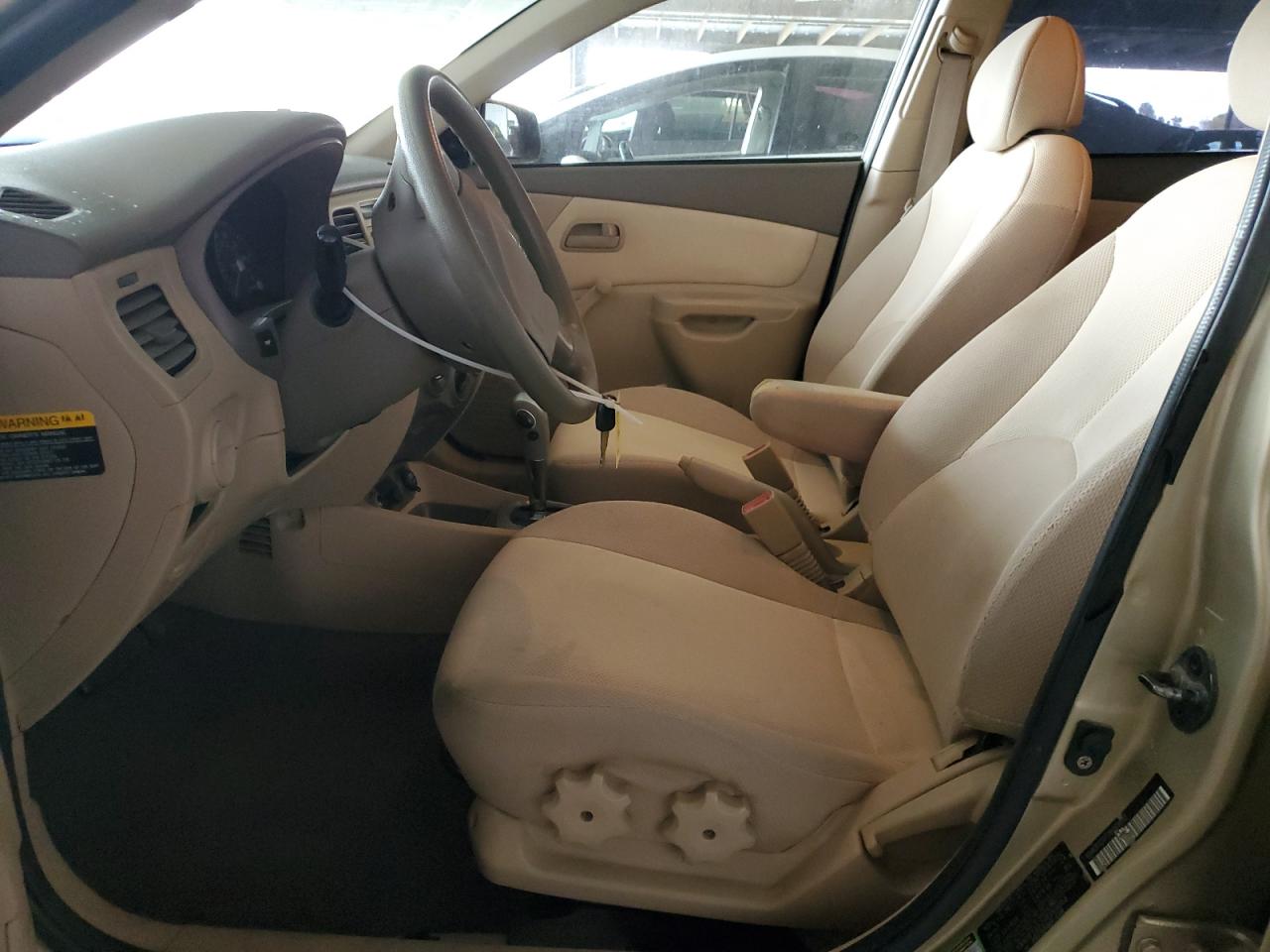 2007 Kia Rio Base VIN: KNADE123776269052 Lot: 81783105