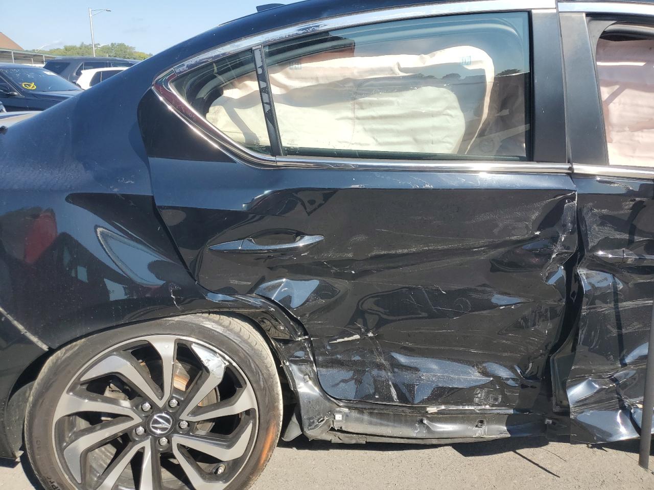 2017 Acura Ilx Premium VIN: 19UDE2F8XHA007766 Lot: 71259215