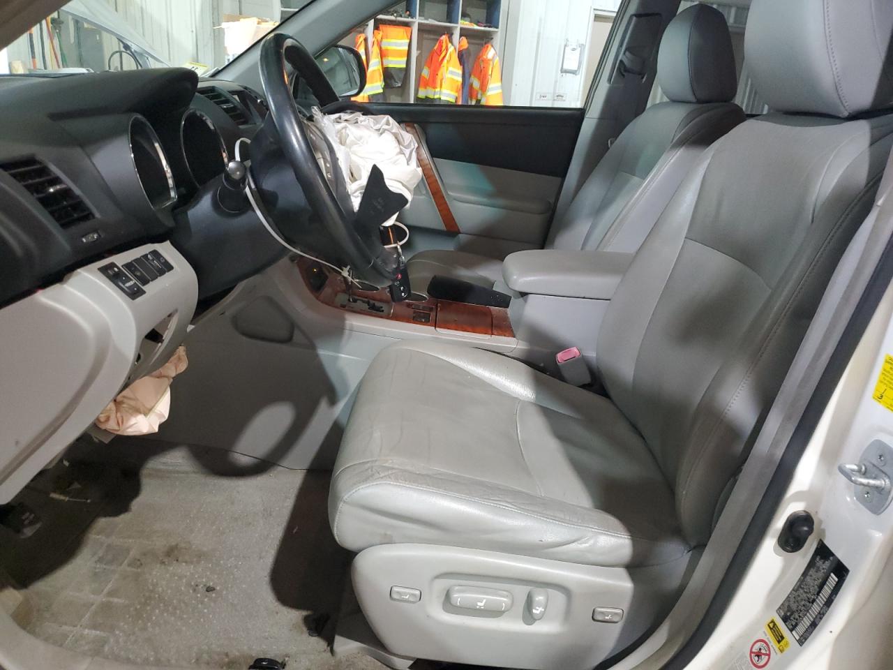 2010 Toyota Highlander Limited VIN: JTEDK3EH4A2156488 Lot: 81746195