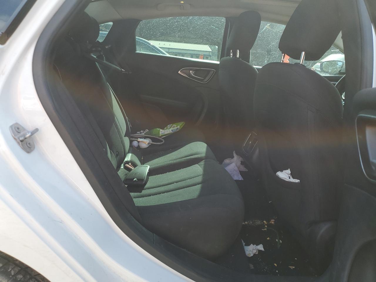 2015 Chrysler 200 Limited VIN: 1C3CCCAB2FN726660 Lot: 72042165