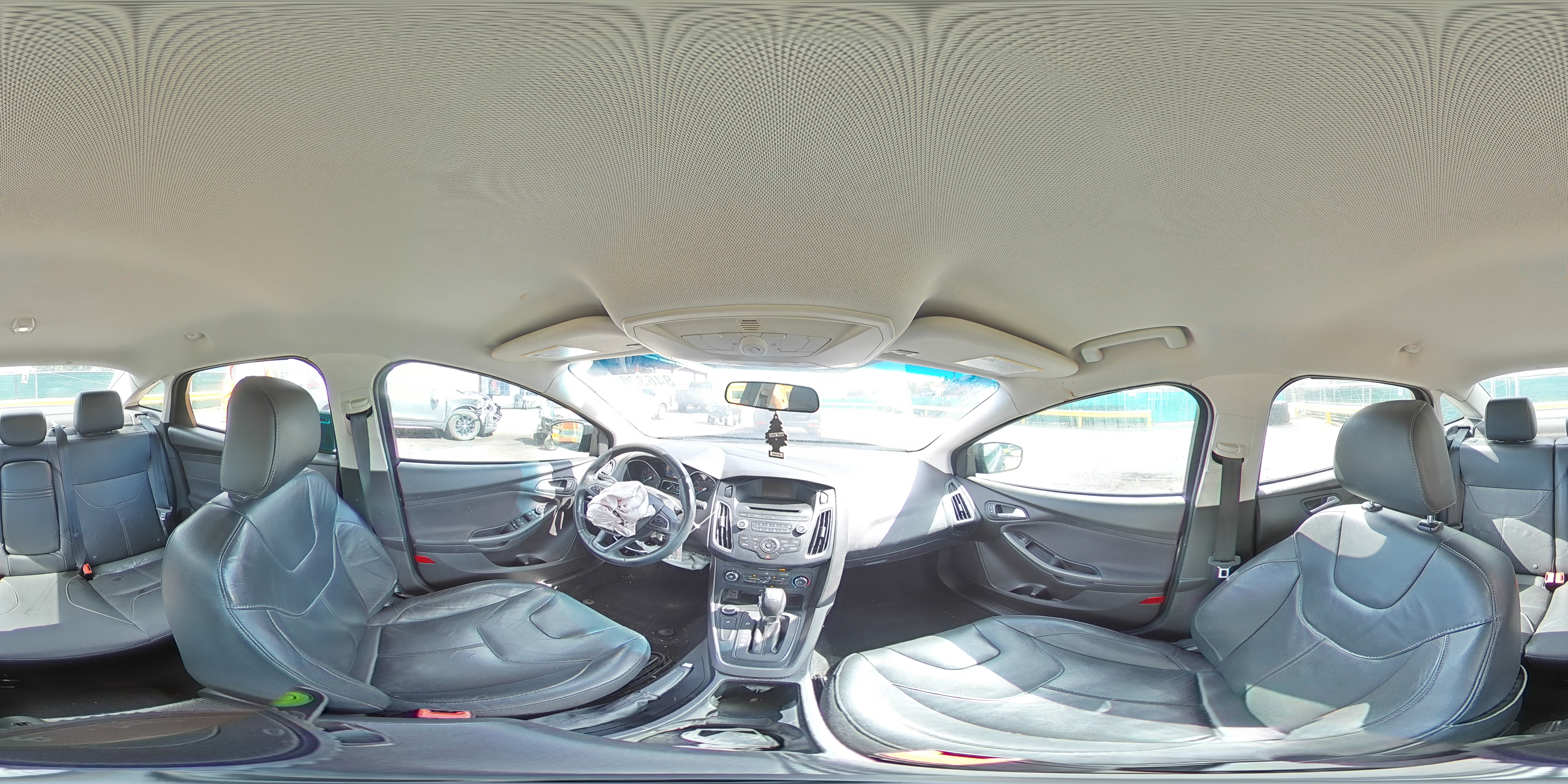 2016 Ford Focus Se VIN: 1FADP3F21GL323558 Lot: 84638085