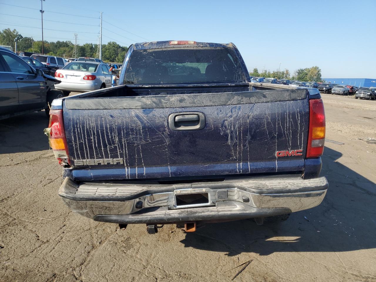 2002 GMC Sierra K2500 Heavy Duty VIN: 1GTHK231X2F173733 Lot: 80661885