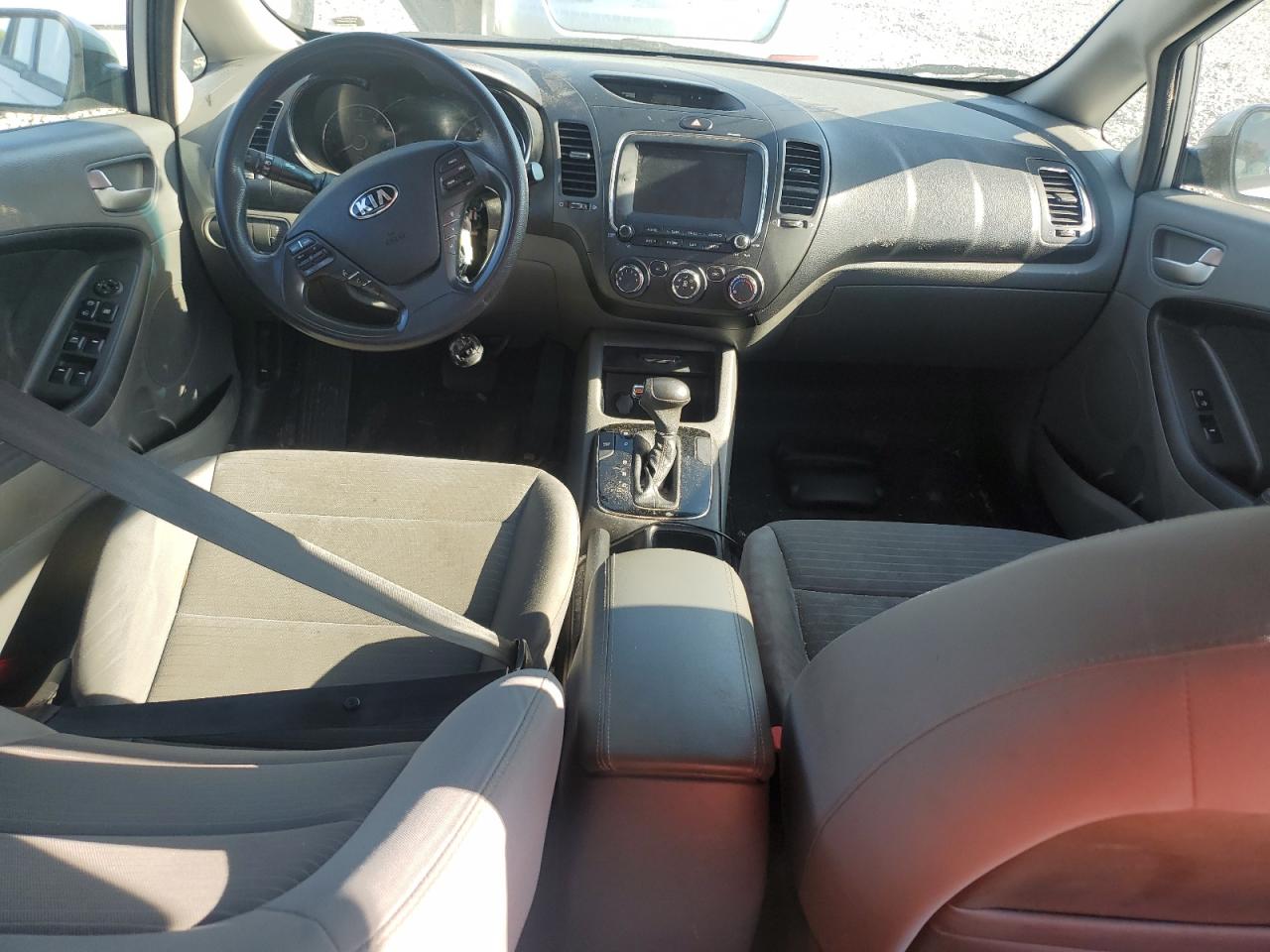 2018 Kia Forte Lx VIN: 3KPFL4A77JE268556 Lot: 84167195