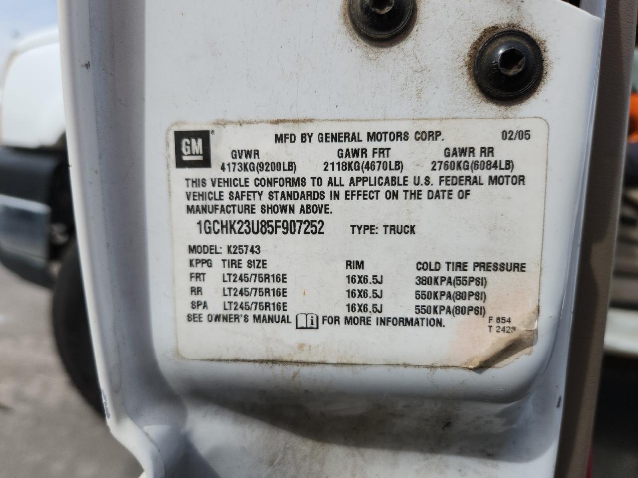2005 Chevrolet Silverado K2500 Heavy Duty VIN: 1GCHK23U85F907252 Lot: 80836195