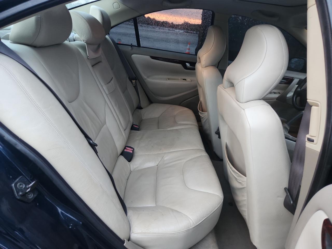 2004 Volvo S60 2.5T VIN: YV1RS59V042375033 Lot: 84001405