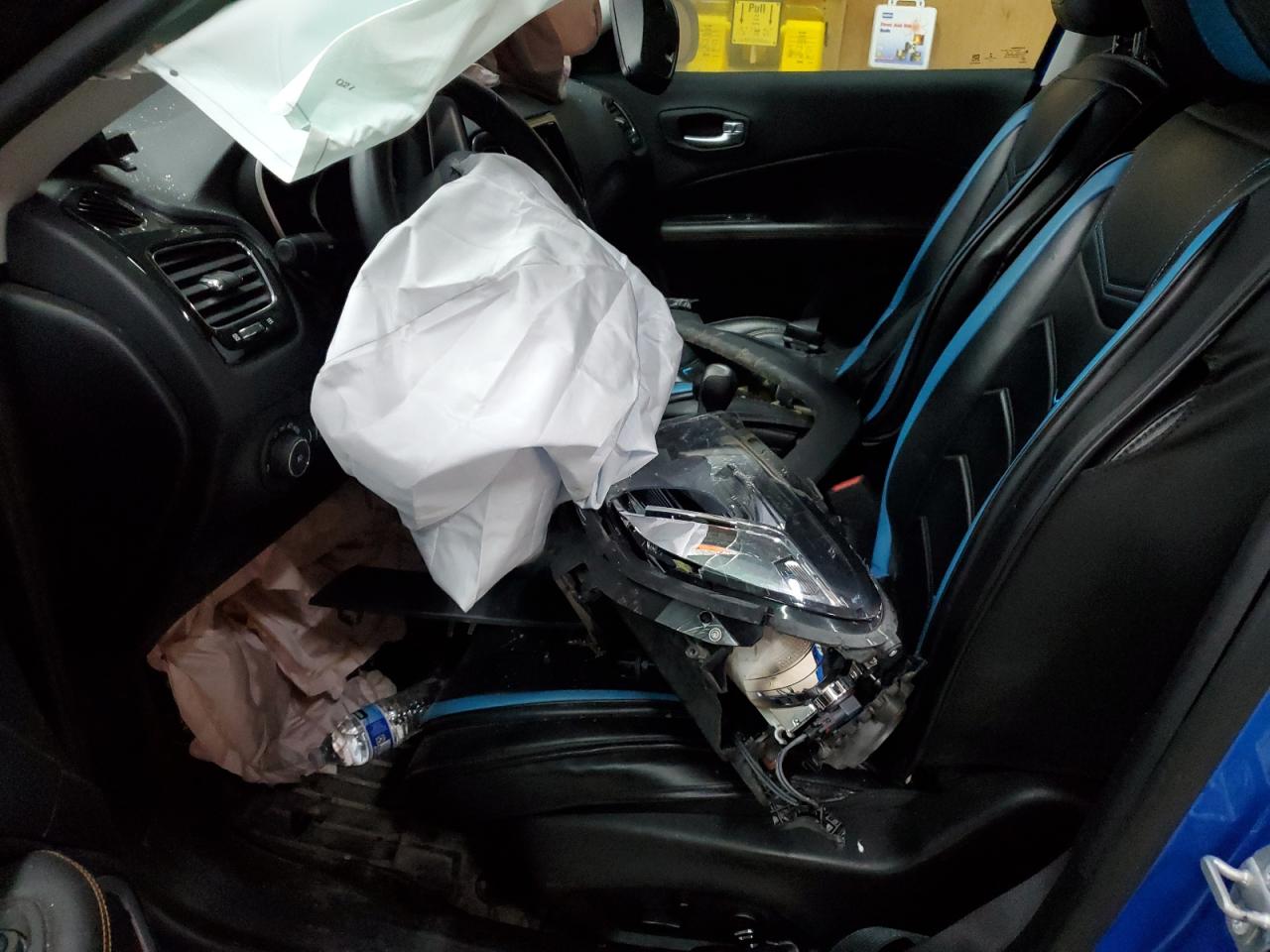 2018 Jeep Compass Limited VIN: 3C4NJDCB4JT484640 Lot: 81132475