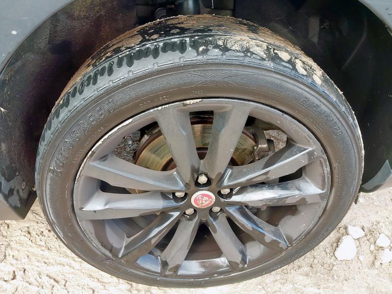 2019 JAGUAR E-PACE R-DYNAMIC HSE D AW 