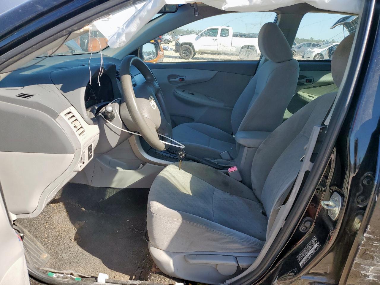 2009 Toyota Corolla Base VIN: JTDBL40E19J029551 Lot: 84052505