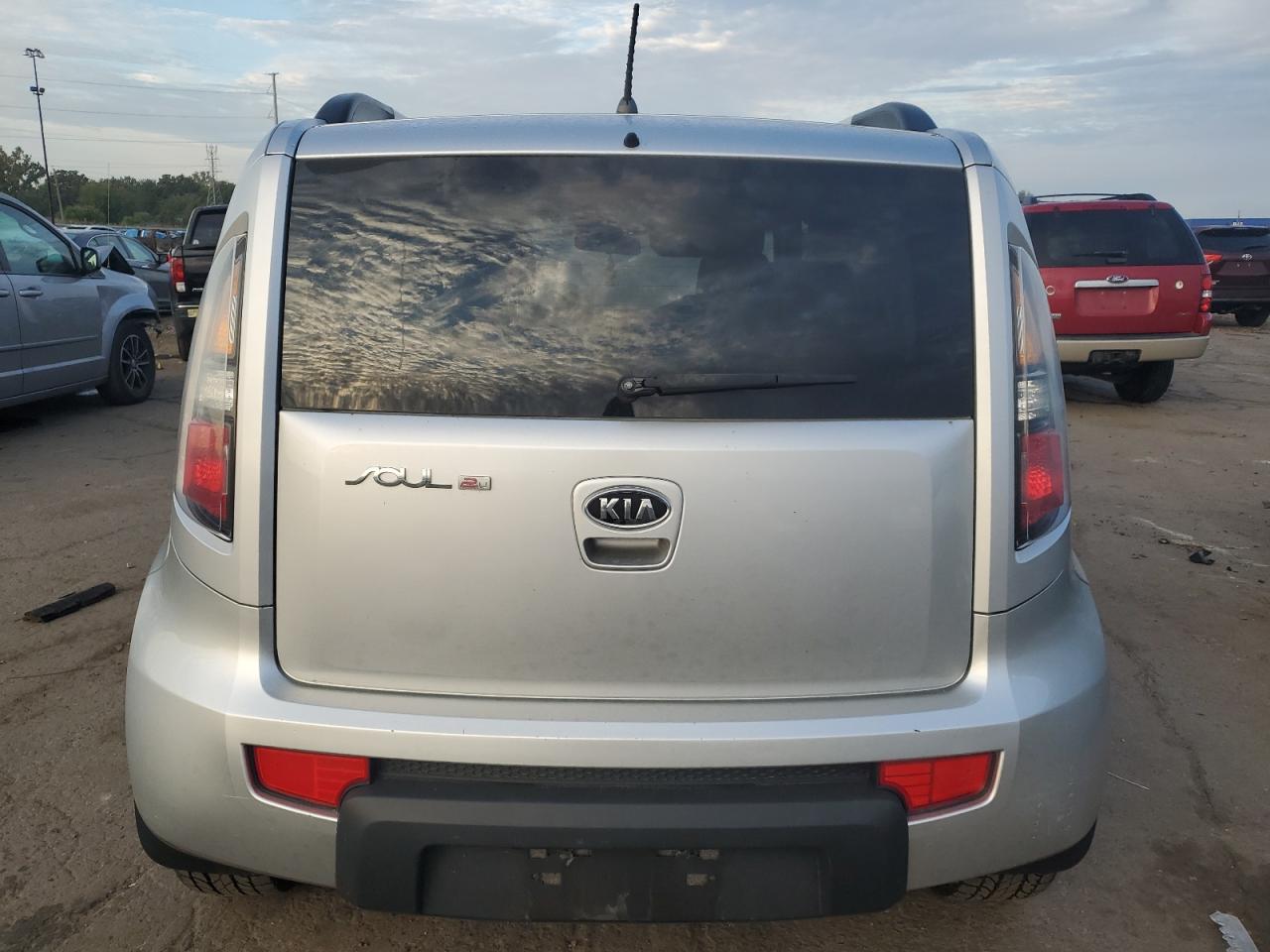 2011 Kia Soul + VIN: KNDJT2A22B7345354 Lot: 85721435