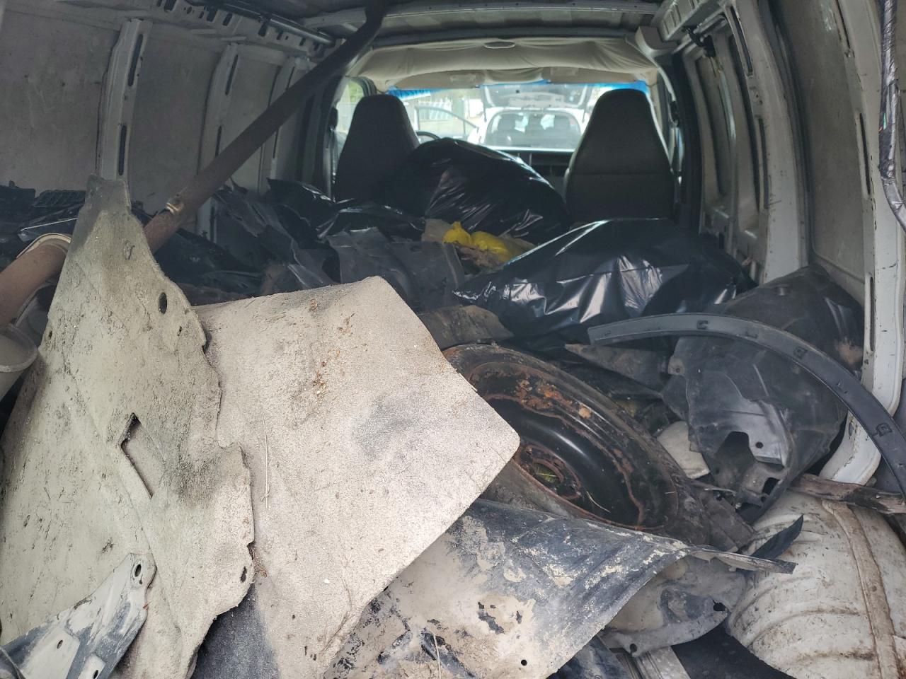 2007 Chevrolet Express G2500 VIN: 1GCGG25V171102776 Lot: 81221445