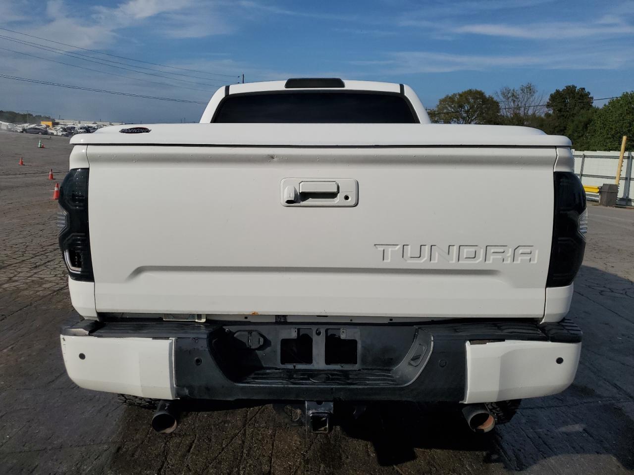 2014 Toyota Tundra Crewmax Platinum VIN: 5TFAY5F19EX404004 Lot: 81511145