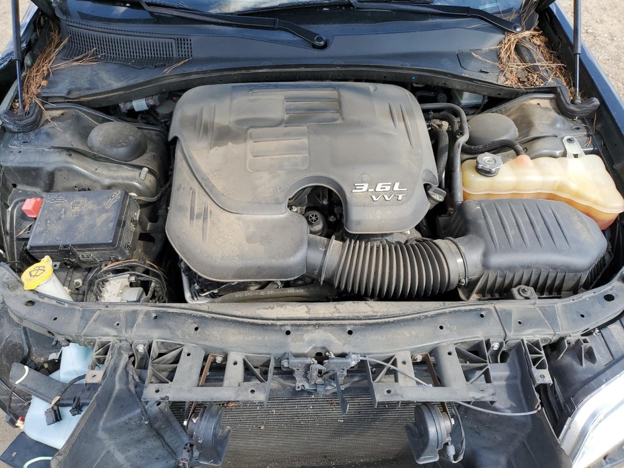 2016 Chrysler 300 Limited VIN: 2C3CCAAG3GH216814 Lot: 81616785