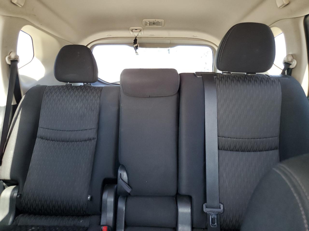 2018 Nissan Rogue S VIN: JN8AT2MT3JW459960 Lot: 81929715