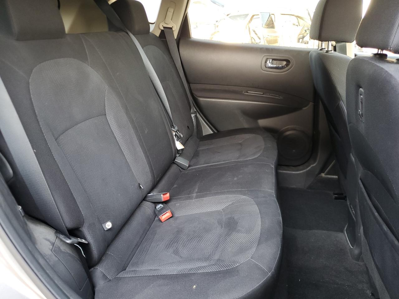 2015 Nissan Rogue Select S VIN: JN8AS5MV2FW762547 Lot: 80819735